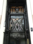 Door de deur ... (niet Downingstreet)