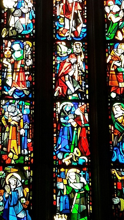 Glaswerk in kerk