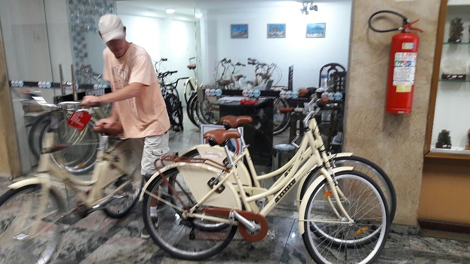... fietsen buiten zetten ...