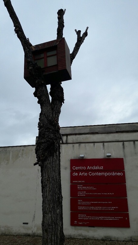 ... buiten-boom-kunst ...