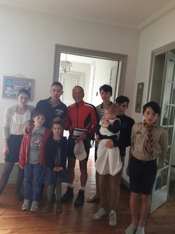 Welkome gast tussen Darden-familie