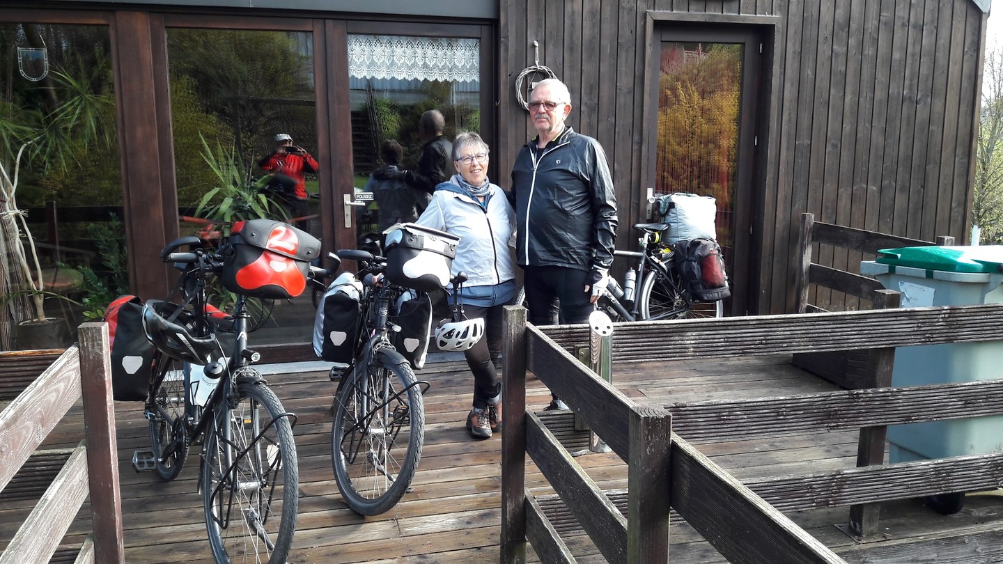 Santiago-gangers en hun mooie e-bikes