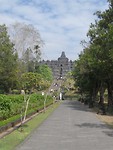 ... daar is hij dan ... Borobudur!