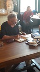 ... en blijft voorlezen en signeren ...