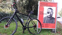 ... kijk(t) mij aan ... ziet mij (niet) staan ...