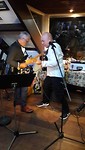 Zangduo Bobby & Reggy: "Shake, shake, ..."