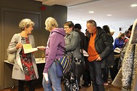 In de lange rij voor de handtekening