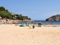 Strandje bij camping in L'Escala, Spanje
