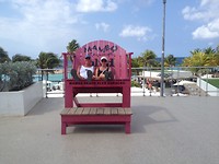 Op Mambo beach