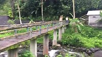 Nenga filmt start hiking