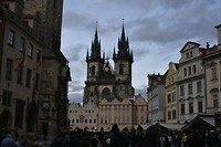 De torenspitsen van de Týnkerk.