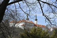 Zicht op het klooster