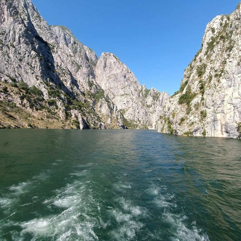 Koman meer