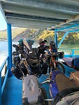 op de ferry in de Drin-canyon