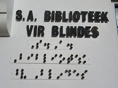 Braille aan de muur