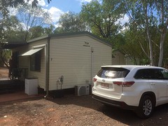Hok bij Katherine NP en 'onze' Nissan Kluger
