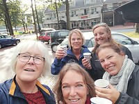 Een goede start in Zuidlaren met een bakje koffie van Ymkje in de Fryske bekers