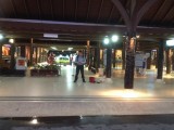Sipke bij vertrekhal Koh Samui