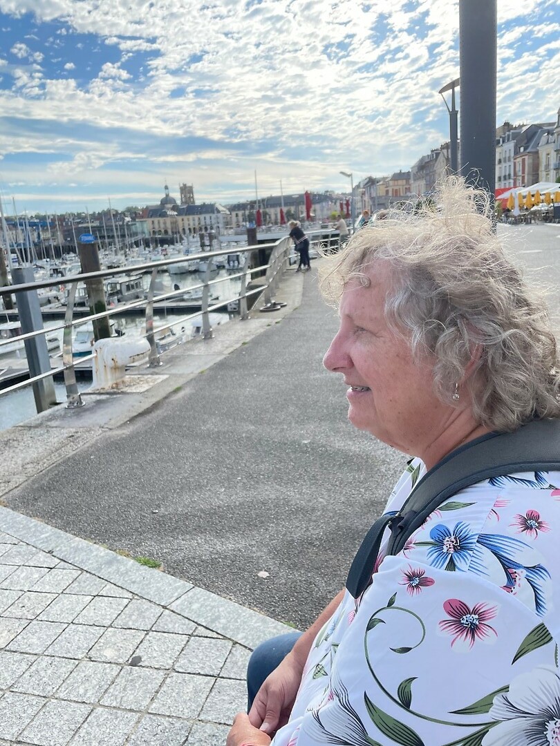 Mijmerend aan de haven
