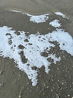 Sneeuw op strand