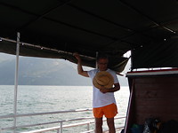Op de boot ,terug naar de wal!
