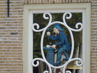 Boven een zilveratelier!