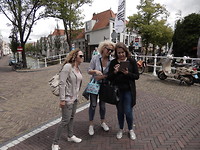 Luisteren naar Freddy!