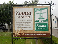 Bij de Emmamolen uit 1886!