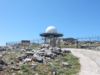 Radarstation voor het vliegveld!