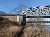 Allebei de bruggen!