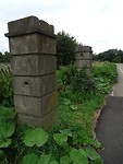 De grenspalen!