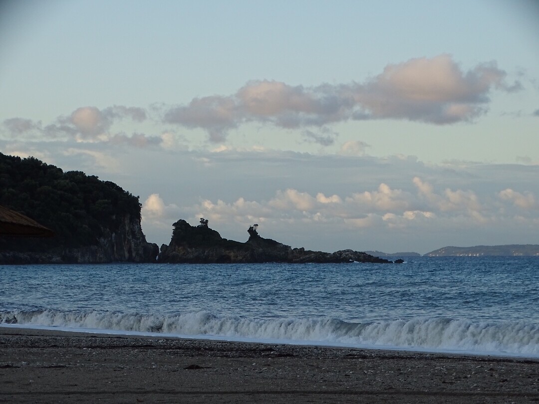 Karavostassi Beach!