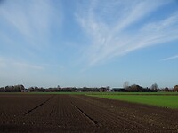 Blote Hemel.....In de verte Alphen!
