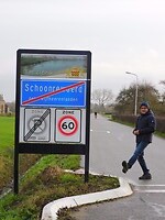 Griekse Adonis in de wandelmood!