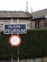 Klein-Peursum bestaat uit tien huizen!
