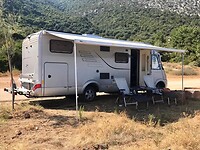 We staan weer leuk……Aragia Beach, Poros……