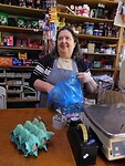 Eitjes worden ingepakt als een cadeautje…..