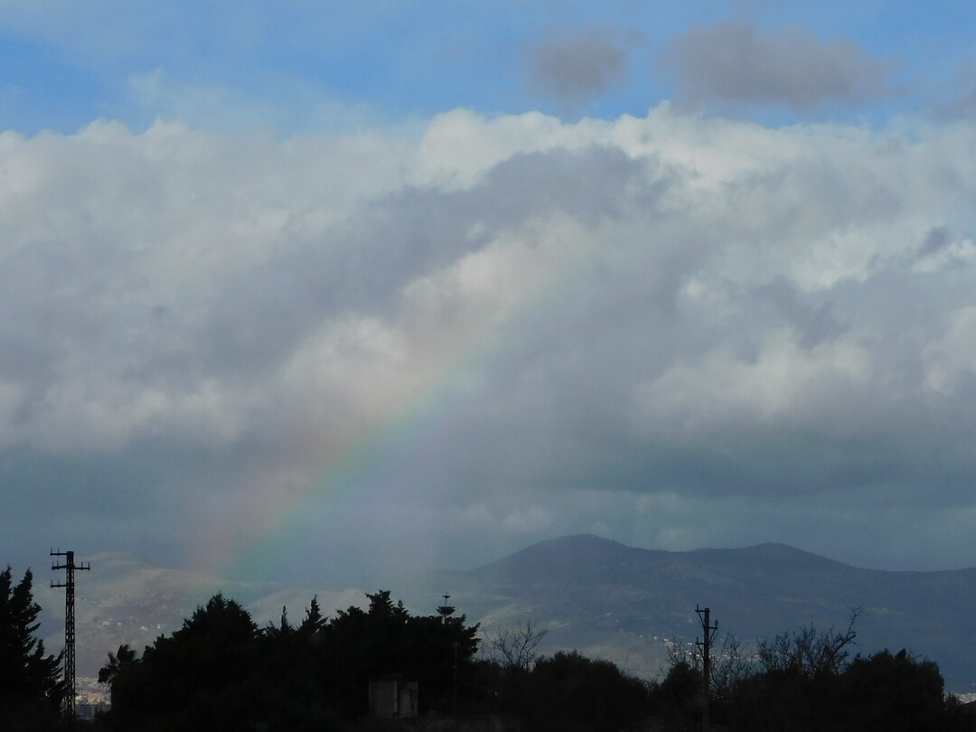 De regenboog boven de Golf van Palermo…..
