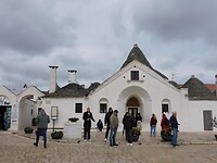 Trullo Sovrano…..enige trullo met twee verdiepingen….