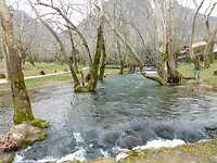 Sotiris neemt ons mee naar het Agios Nikolaos Park…..