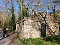Koelhuis…..hier werden vroeger producten op een natuurlijke wijze koel gehouden.