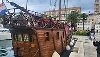 04e9e3bf-8cf9-41d8-95db-e97b67a4a0e9