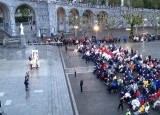 02 Lourdes 26 - Lichtprocessie