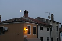 _1000892