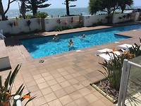 Heerlijk in zwembad appartement Bargara
