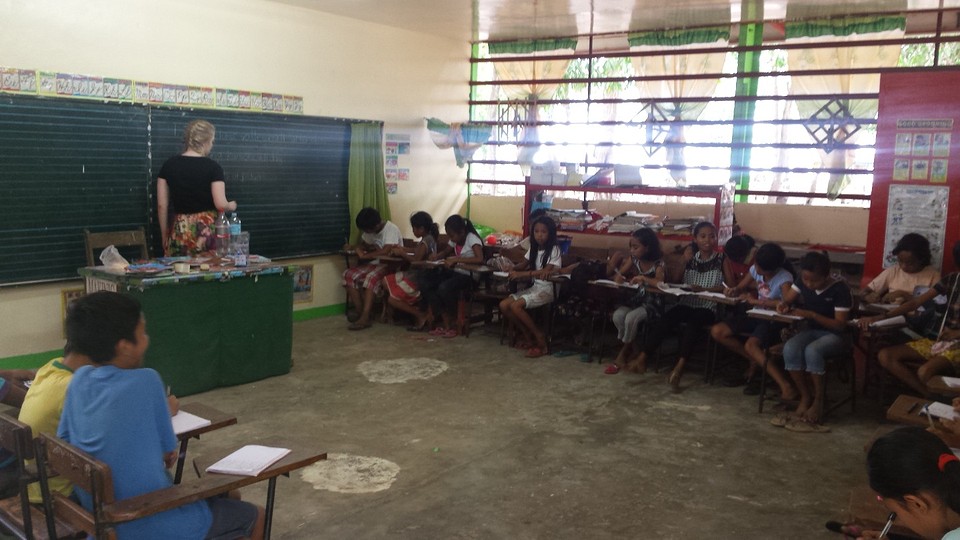 Ma'am Hannah teaching the kids