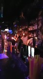 Coyotes bar vuur show