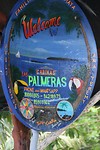 Uithangbord cabins in corcovado