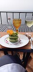 Avocado met mozarella voorafje
