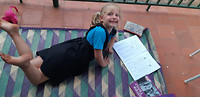 Homework op het balkon